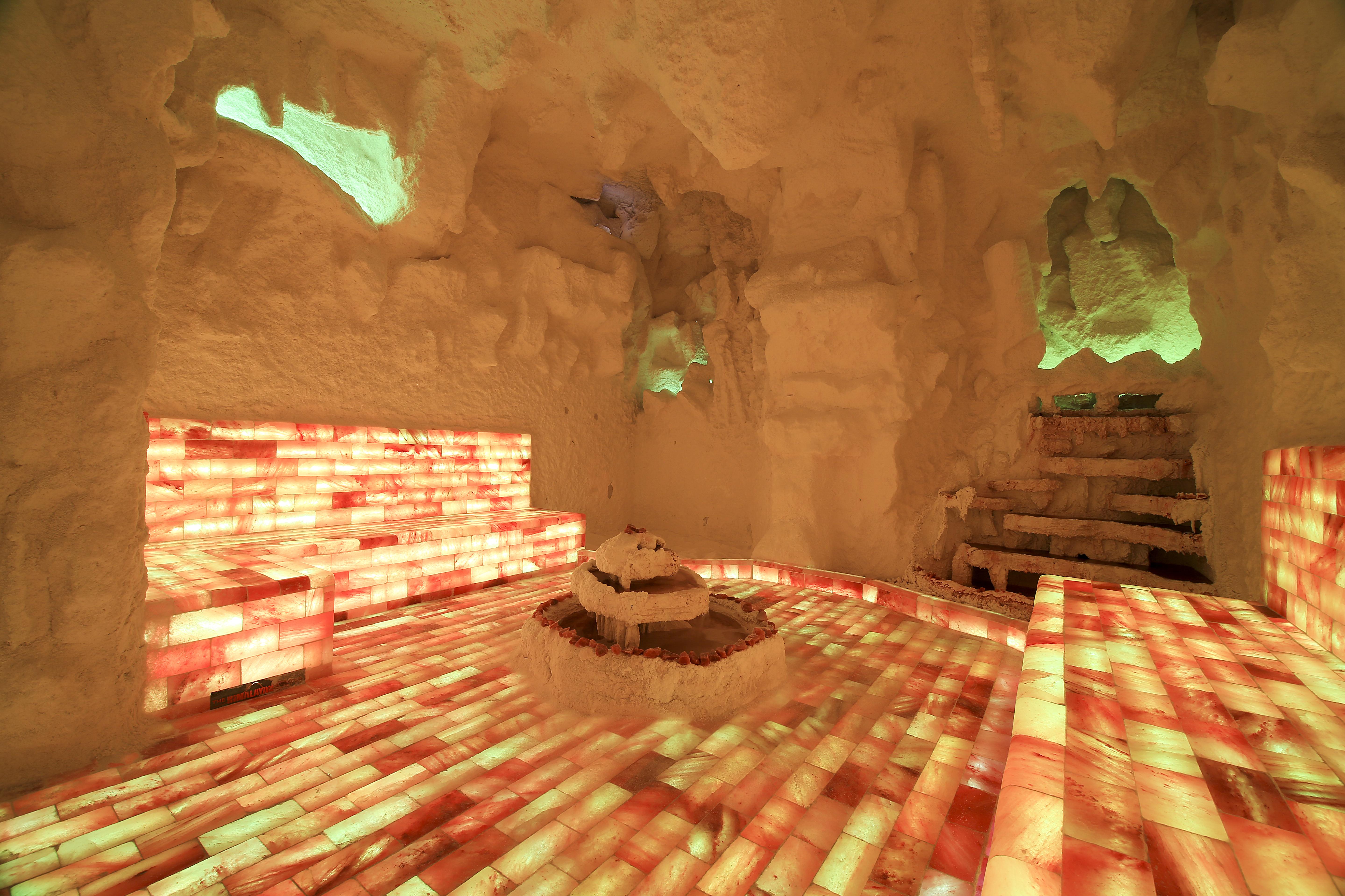 Hotel Celik Palas Convention Center & Thermal Spa Bursa Exterior foto Salt cave